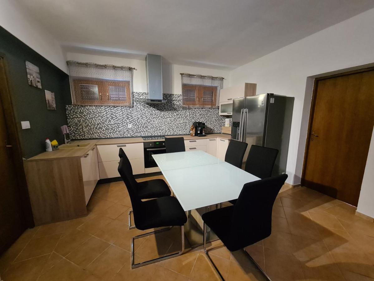 Apartman Mihaela Vrsi Zewnętrze zdjęcie